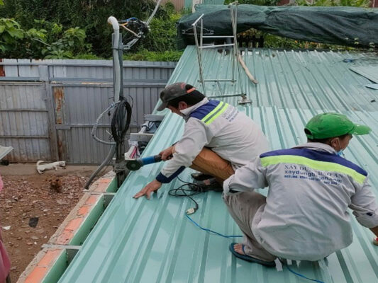 Dịch vụ chống dột mái tôn tại quận 7