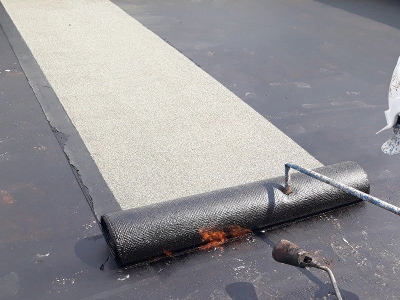 Chống thấm sàn mái bằng bitum
