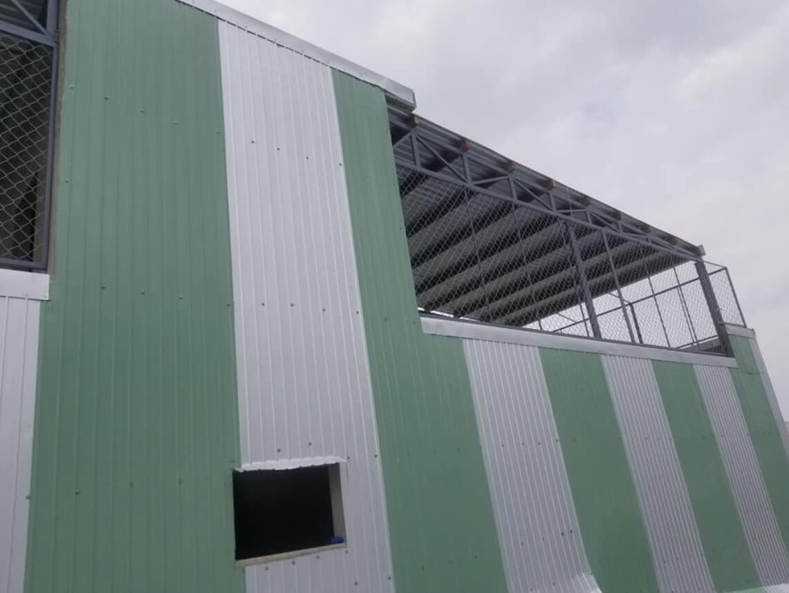 Có nên ốp tôn chống thấm? Giải pháp chống thấm hiệu quả từ Xây dựng Bảo An 2 Ưu điểm và nhược điểm của ốp tôn chống thấm