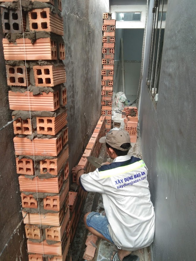 Hành trình xây nhà 500 Triệu: Kinh nghiệm thực tế từ A-Z 5 4. Tìm nhà thầu và nhân công xây dựng uy tín