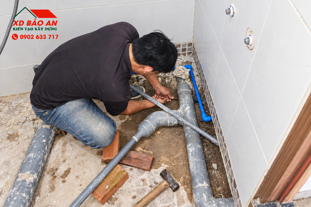 Chống thấm nhà vệ sinh khi cải tạo: Trình tự thi công 6 Sử lý đường ống nước khi cải tạo